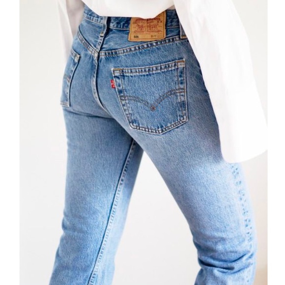 Levi's Denim - SOLD🍒 Vintage Levi’s 501 Jeans light wash